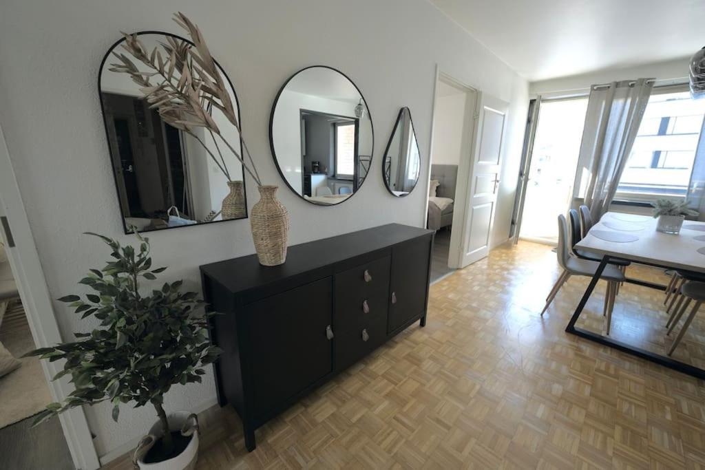 רובניימי Cosy,Stylish & Big Apartment In The Heart Of City מראה חיצוני תמונה